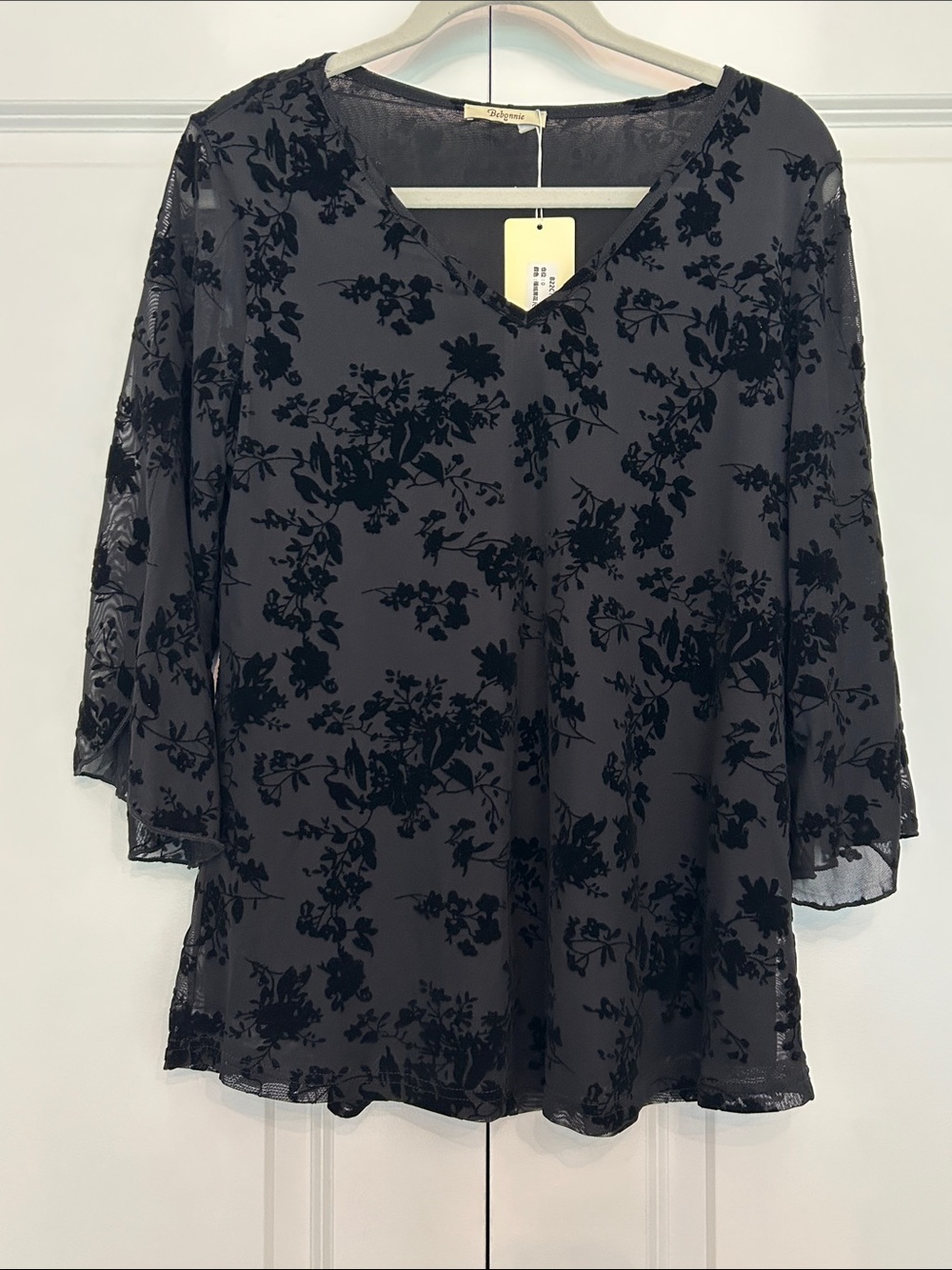 Velvet Burnout V-Neck Top- Black